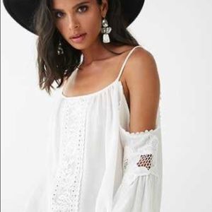FOREVER 21 lace floral top